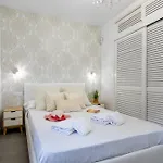 16a Silver Garden Ocean View
