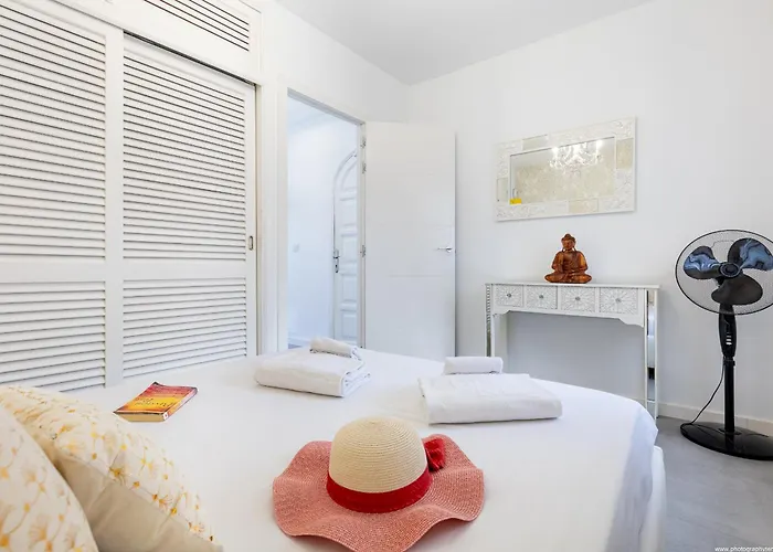 16a Silver Garden Ocean View Daire