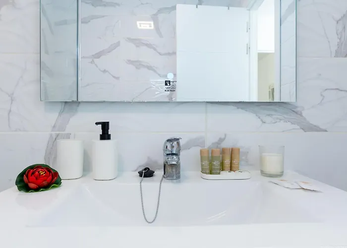 16a Silver Garden Ocean View *